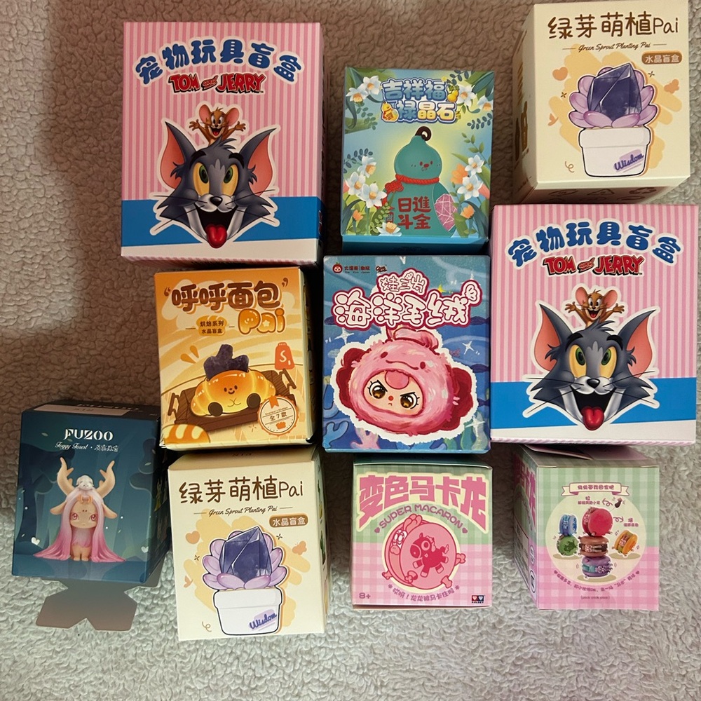 Tom & Jerry Collectible Blind Box - Pink Blue Cartoon Packaging